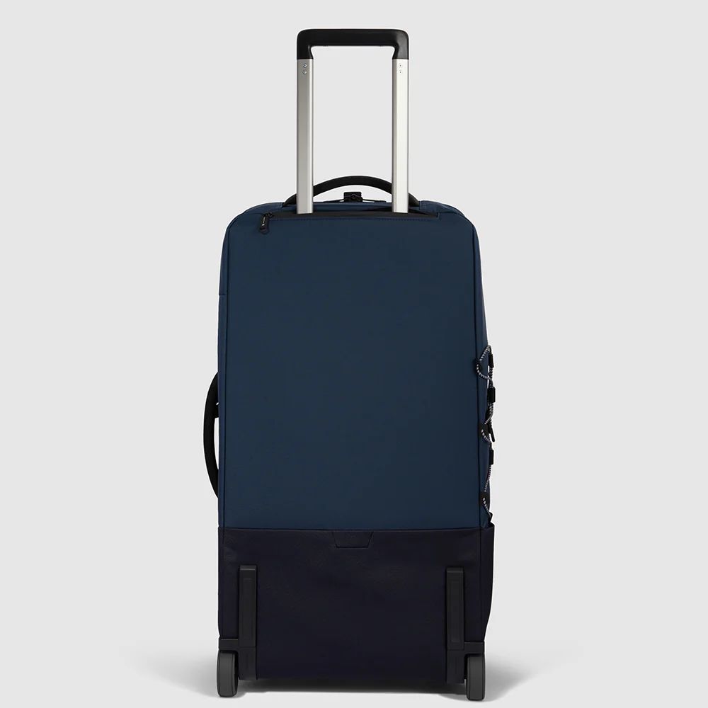 Corner 2.0 travel bag with wheels made of recycled fabric Blue