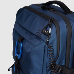 Corner 2.0 suitcase with laptop compartment 17.3 inches blue