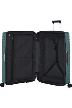 Upscape hard case with 4 wheels