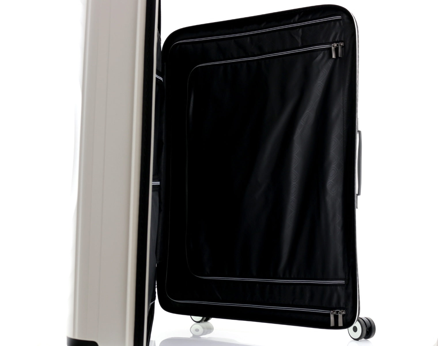 Mogens trolley de concha dura