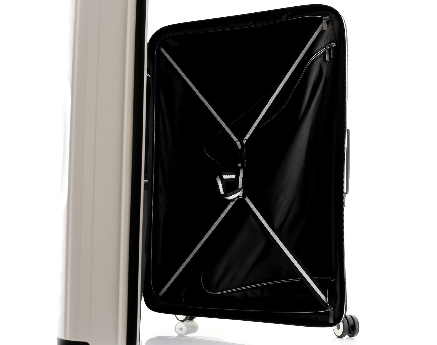 Mogens trolley de concha dura